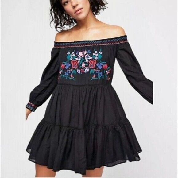 Free People Sun Beams Embroidered Off-The-Shoulder Mini Dress Size Small - Picture 1 of 12